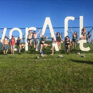 Meet your Posher, Abigail